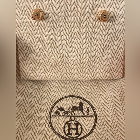 ❌SOLD❌New Authentic Hermes Mini Pop H Earrings Marron Glace Rose Gold - Picture 3 of 6